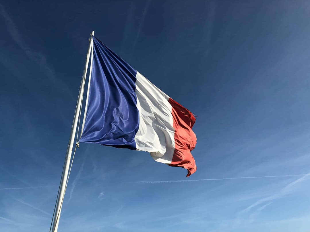 Bruzzo Dubucq advises Sesterce on the formation of a joint venture with SoftBank Group to build a 1 GW AI campus in Bosquel