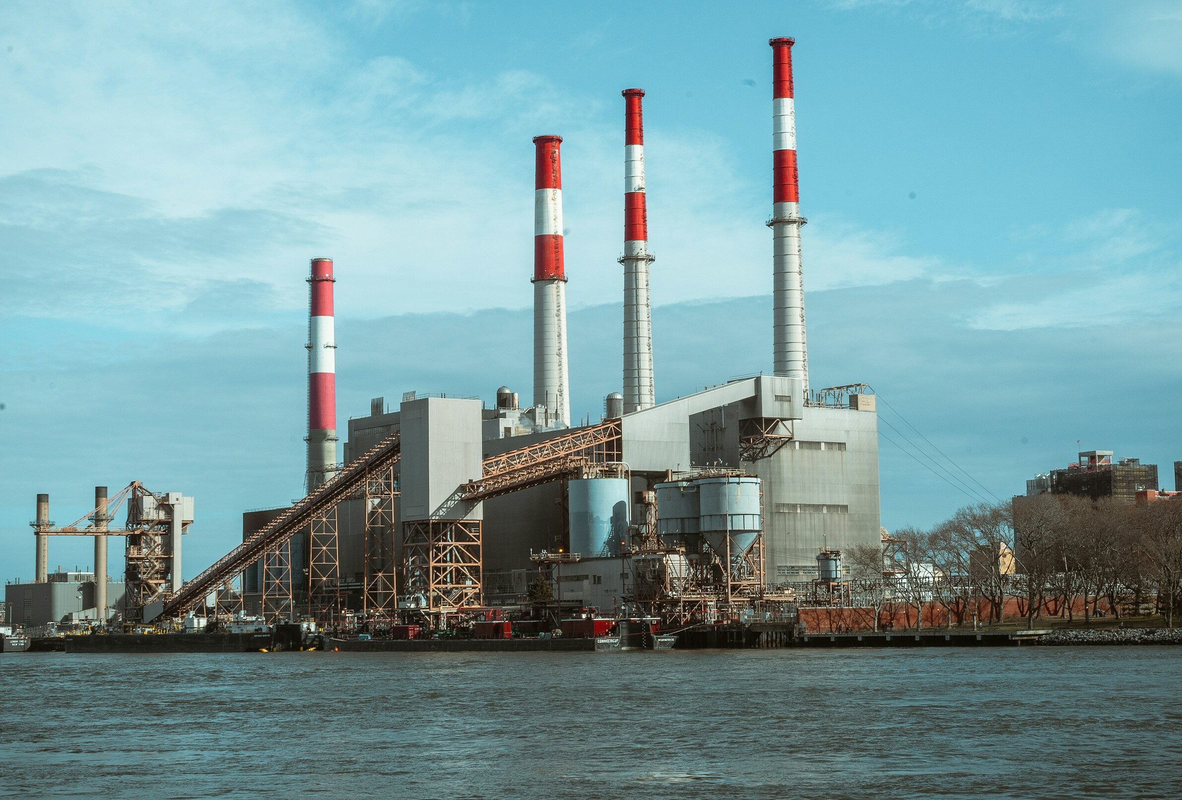 alex-simpson-9GwMIek9jnY-unsplash